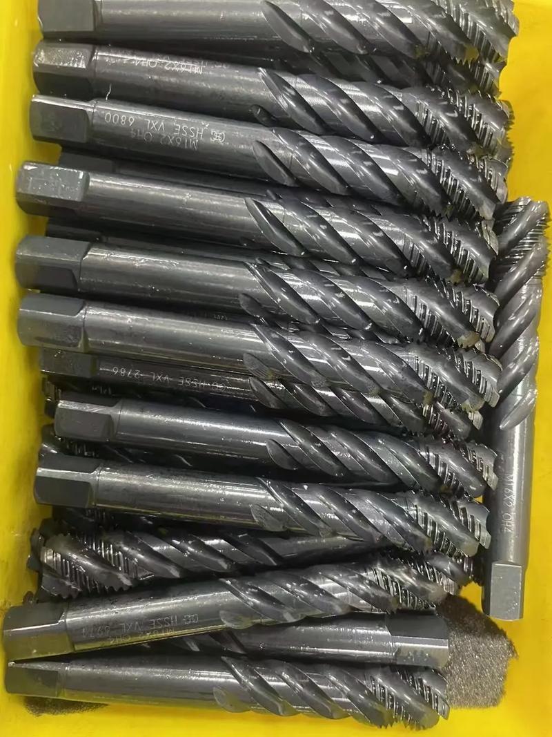 M16深孔专用丝锥 高效攻丝的关键工具