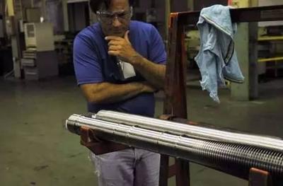 现代大炮的制造材料与工艺 聚焦深孔加工技术